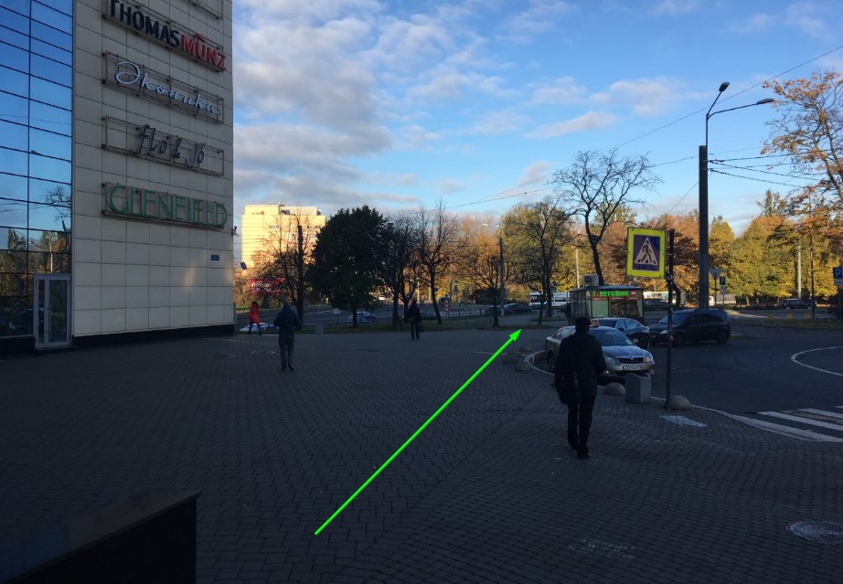 Проход от метро второе фото Проход от метро второе фото