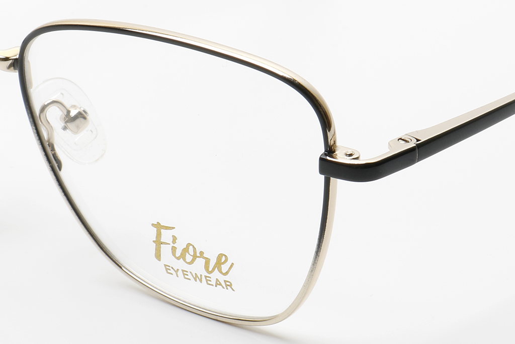 Купить Оправа Fiore 3106 c1 (комплект футляр+салфетка) оптом дешево с доставкой в Санкт-Петербург Купить Оправа Fiore 3106 c1 (комплект футляр+салфетка) оптом дешево с доставкой в Санкт-Петербург