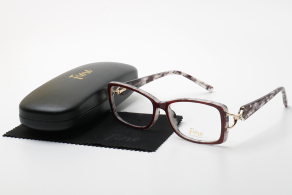 Купить Оправа Fiore 001 c5 комплект футляр+салфетка оптом дешево с доставкой в Санкт-Петербург Купить Оправа Fiore 001 c5 комплект футляр+салфетка оптом дешево с доставкой в Санкт-Петербург