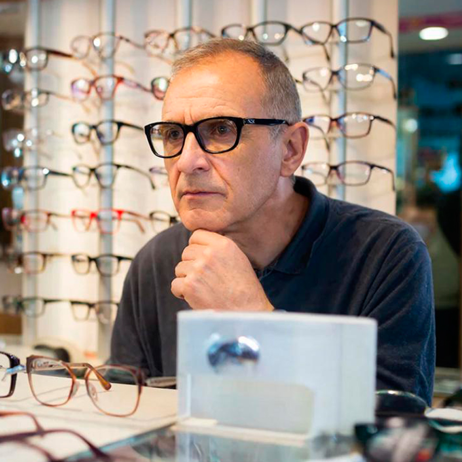 Как правильно подобрать очки по форме лица и стилю