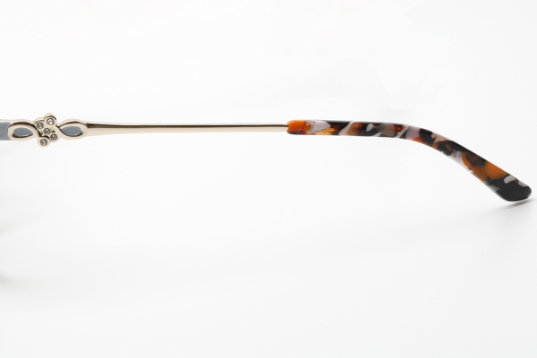 Купить оправа fiore 32027 с3 комплект футляр+салфетка оптом дешево с доставкой в Санкт-Петербург