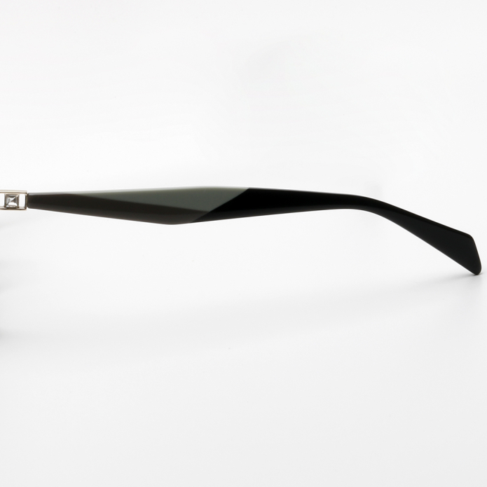 Купить Оправа Fiore 8105 с1 комплект футляр+салфетка оптом дешево с доставкой в Санкт-Петербург