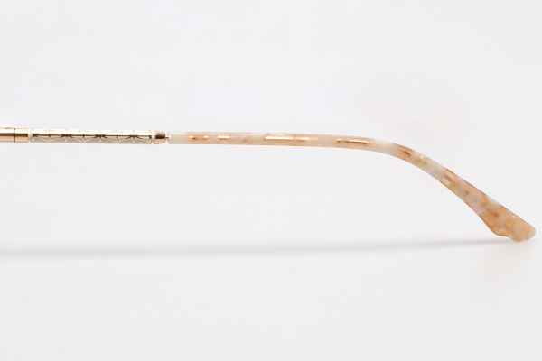 Купить оправа fiore 35011 c5 комплект футляр+салфетка оптом дешево с доставкой в Санкт-Петербург