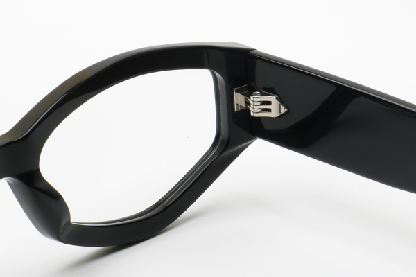 Купить оправа fiore 6070 с1 комплект футляр+салфетка оптом дешево с доставкой в Санкт-Петербург