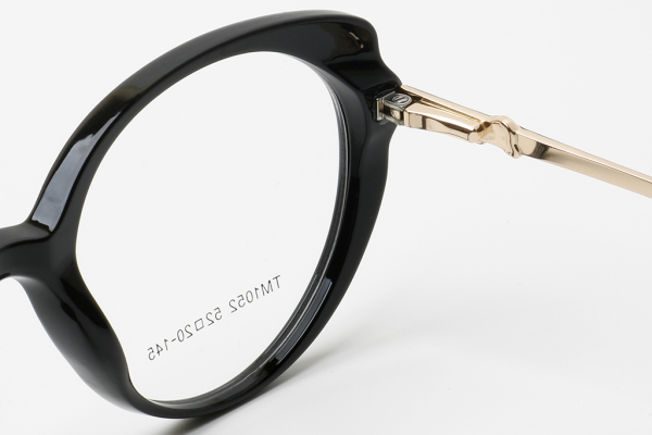 Купить Оправа Fiore 1052 с1 комплект футляр+салфетка оптом дешево с доставкой в Санкт-Петербург