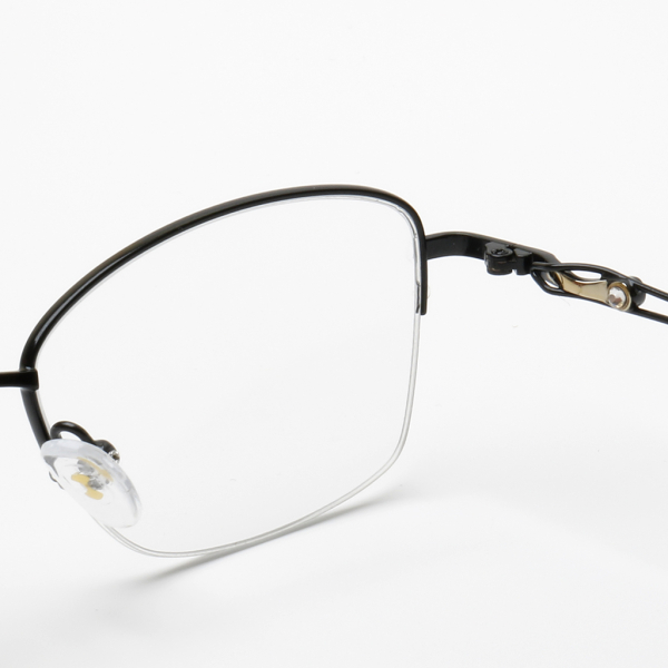 Купить оправа fiore 120036 с1 комплект футляр+салфетка оптом дешево с доставкой в Санкт-Петербург