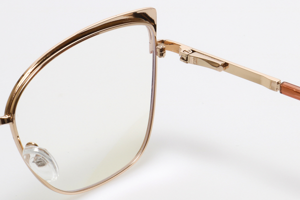 Купить оправа fiore 9628 c6 комплект футляр+салфетка оптом дешево с доставкой в Санкт-Петербург