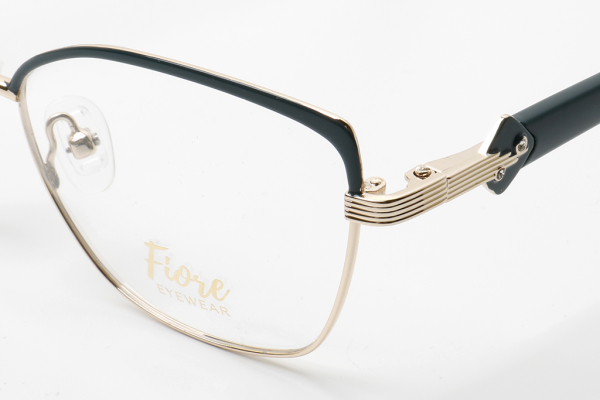 Купить оправа fiore 8839 с4 комплект футляр+салфетка оптом дешево с доставкой в Санкт-Петербург Купить оправа fiore 8839 с4 комплект футляр+салфетка оптом дешево с доставкой в Санкт-Петербург