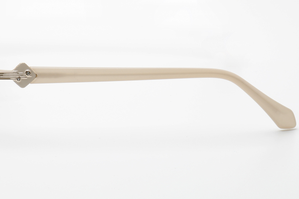 Купить оправа fiore 8839 с3 комплект футляр+салфетка оптом дешево с доставкой в Санкт-Петербург