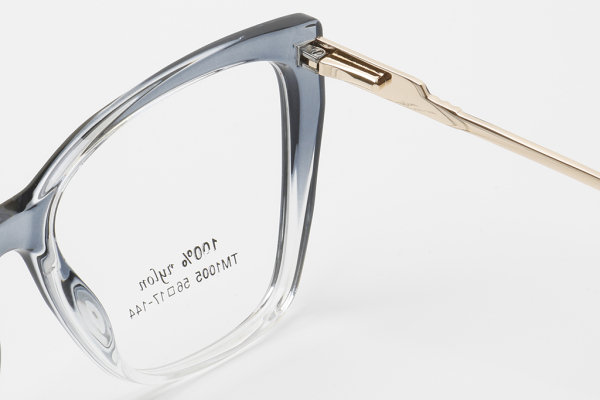 Купить Оправа Fiore 1005 с5 комплект футляр+салфетка оптом дешево с доставкой в Санкт-Петербург Купить Оправа Fiore 1005 с5 комплект футляр+салфетка оптом дешево с доставкой в Санкт-Петербург