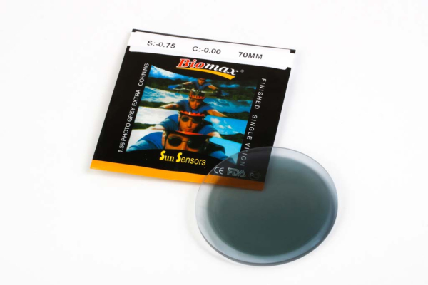 Линза полимерная фотохромная Biomax N=1,56 Hard EMI UV  купить по оптовой цене