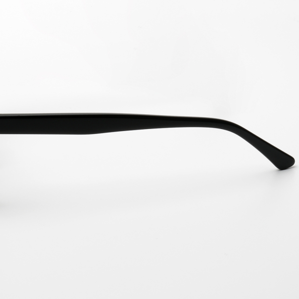 Купить оправа fiore 9747 с1 комплект футляр+салфетка оптом дешево с доставкой в Санкт-Петербург