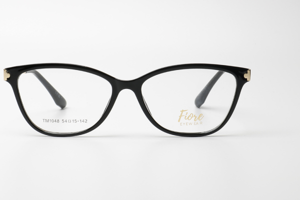 Купить оправа fiore 1048 с1 комплект футляр+салфетка оптом дешево с доставкой в Санкт-Петербург