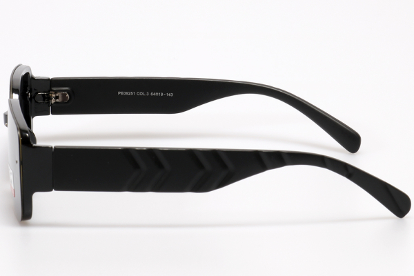 Купить солнцезащитные очки polar eagle 09251 c3 (поляризационные) оптом дешево с доставкой в Санкт-Петербург