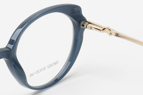 Купить оправа fiore 1052 с3 комплект футляр+салфетка оптом дешево с доставкой в Санкт-Петербург